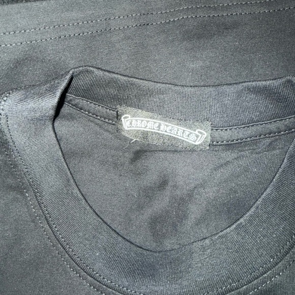 Hearts‎ Rhinestone Black Tee NWT Size Medium BEST QUALITY OUT THERE - Picture 2 of 6